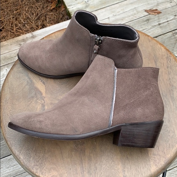 Thursday Boot Co. Suede Downtown Ankle Boot Sz 8.5 - Picture 10 of 10
